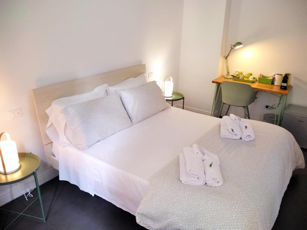 Casa Italiano - Bestbnb Garbatella Рим Екстер'єр фото
